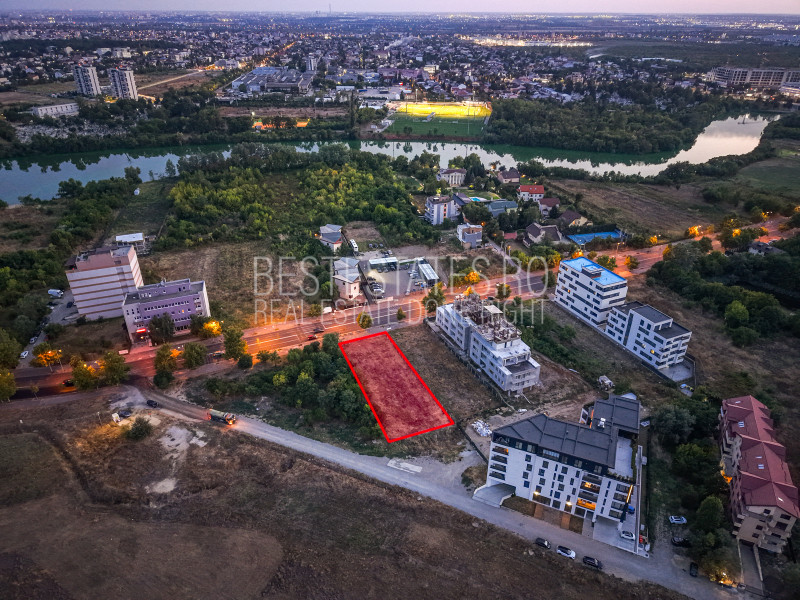 Teren la 1km de metrou coeficienti urbanistici excelenti
