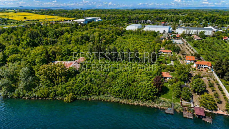 Preț ajustat | Teren 12.000 mp cu deschidere la lac de 44 m | Izvorani