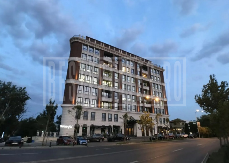 Cladire de birouri exclusivista de vanzare- Floreasca lac- 10800 mp construiti