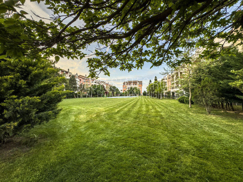 Spacious 3-Room Apartment with a 42 sqm Terrace in Pipera – North Bucharest