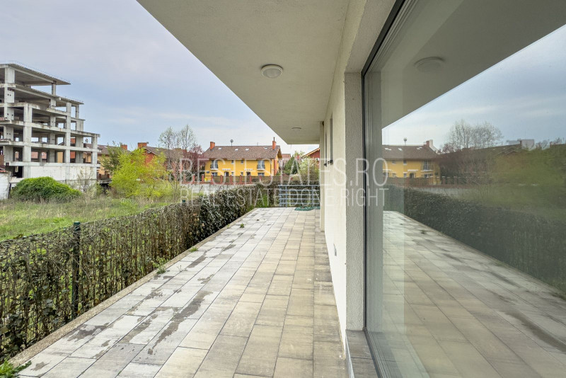 Apartament 4 camere cu terasa si curte in Pipera - Iancu Nicolae