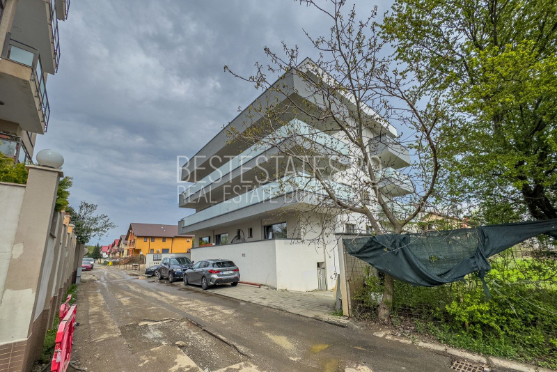 Apartament 4 camere cu terasa si curte in Pipera - Iancu Nicolae