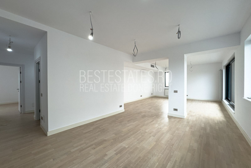 Apartament spectaculos cu 4 camere și terasă de 97 mp – Ultimul etaj, Pipera
