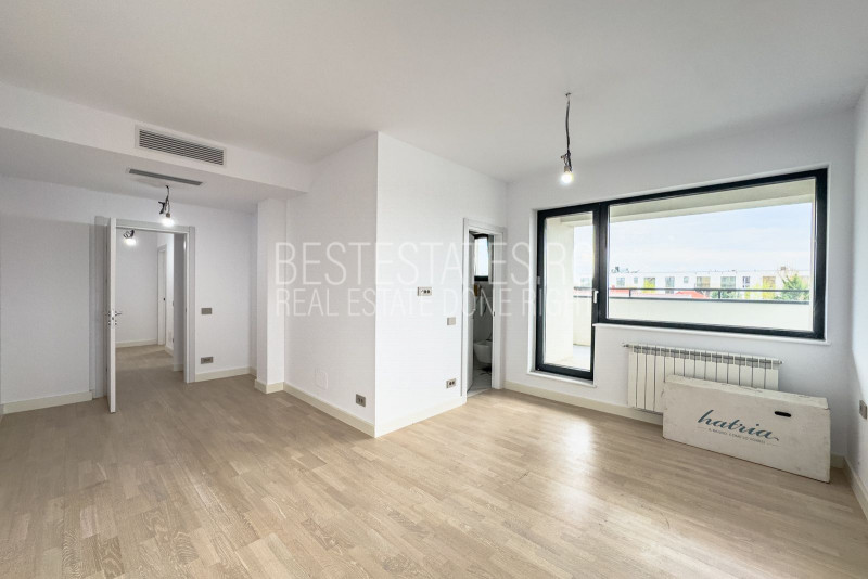 Apartament spectaculos cu 4 camere și terasă de 97 mp – Ultimul etaj, Pipera