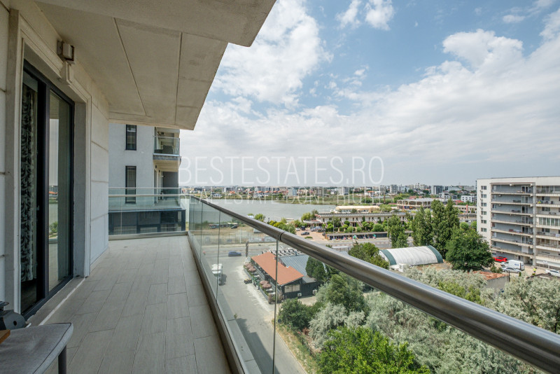 Apartament cu vedere dubla – mare si lac – in inima statiunii Mamaia