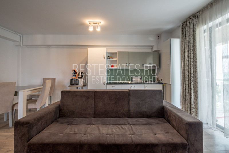 Apartament cu vedere dubla – mare si lac – in inima statiunii Mamaia