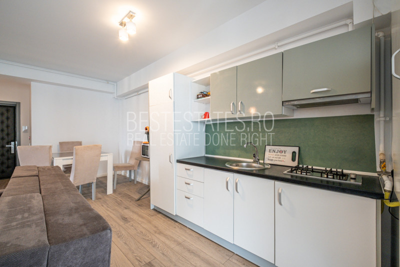 Apartament cu vedere dubla – mare si lac – in inima statiunii Mamaia