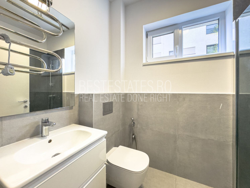 3 camere cu gradina si loc de parcare Rond OMV