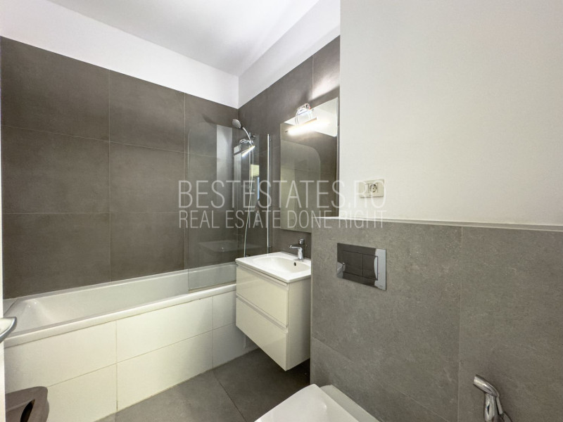 3 camere cu gradina si loc de parcare Rond OMV