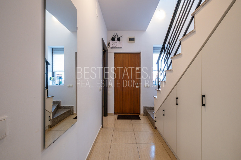 Otopeni, casa la pret de apartament -  complex rezidential