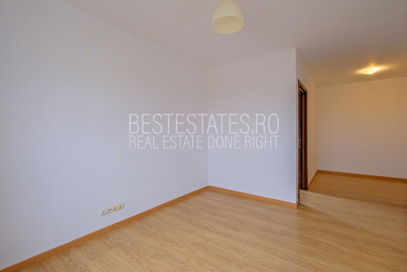 Apartament spațios 3 camere, 3bai, 2 locuri de parcare incluse