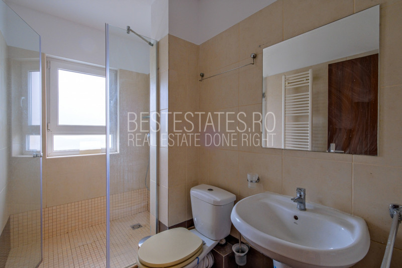 Apartament spațios 3 camere, 3bai, 2 locuri de parcare incluse