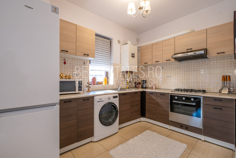 Casă de vânzare în Otopeni, complex rezidențial liniștit și prietenos