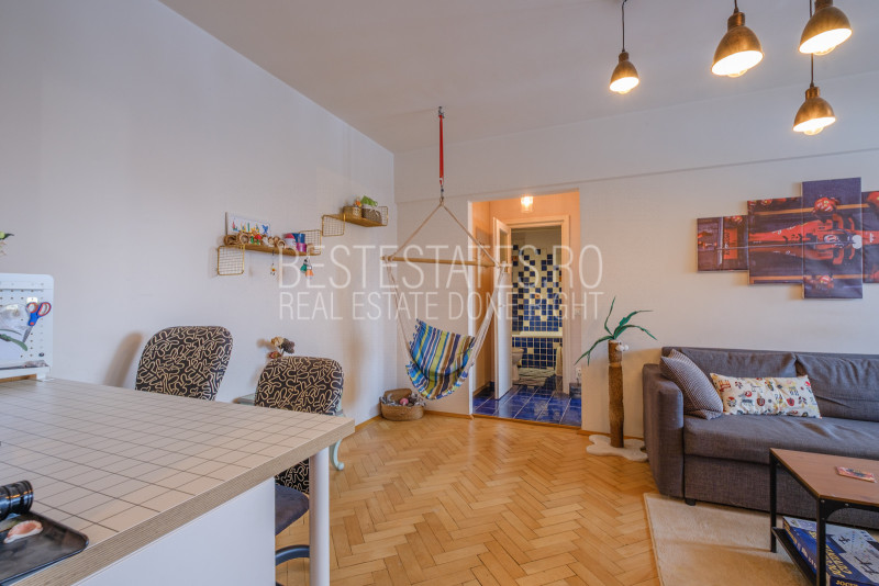 2 camere 55mp vedere la Parcul Circului