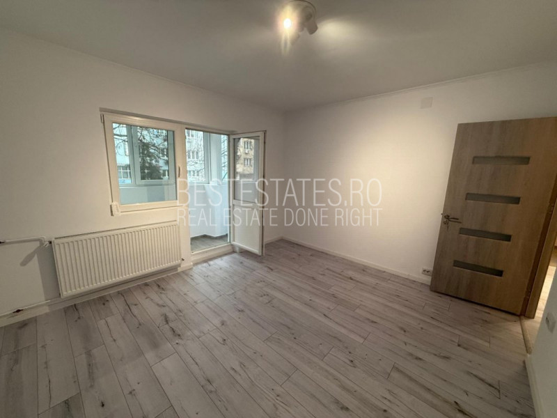 Apartament 3 camere, Nerva Traian, plan secund