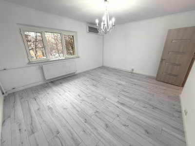 Apartament 3 camere, Nerva Traian, plan secund