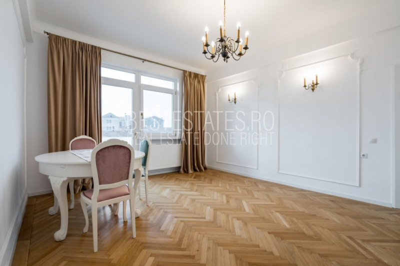 VAND APARTAMENT TREI CAMERE MAGNIFICE, SUPERB! APROAPE DE ORICE