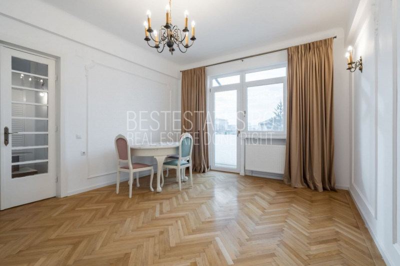 VAND APARTAMENT TREI CAMERE MAGNIFICE, SUPERB! APROAPE DE ORICE