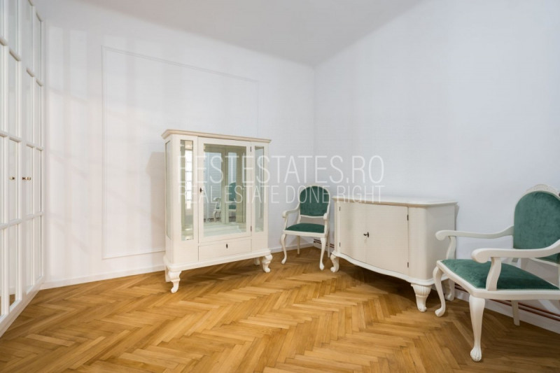 VAND APARTAMENT TREI CAMERE MAGNIFICE, SUPERB! APROAPE DE ORICE