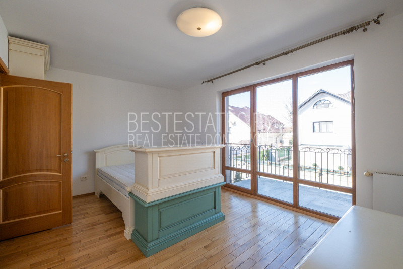 VILA DE LUX - DN1 - Liceul Francez