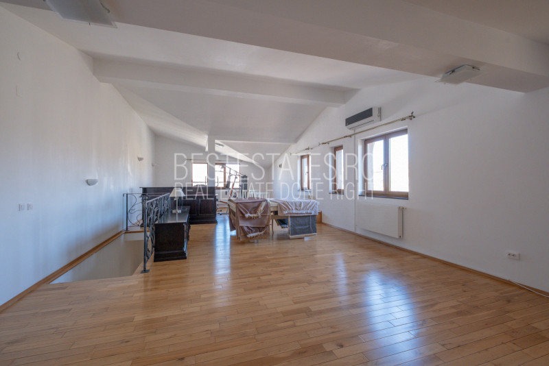 VILA DE LUX - DN1 - Liceul Francez