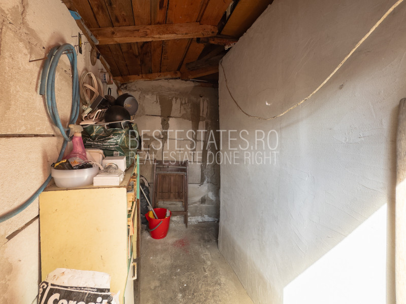 OPORTUNITATE! Casa la pret de garsoniera - 23 August