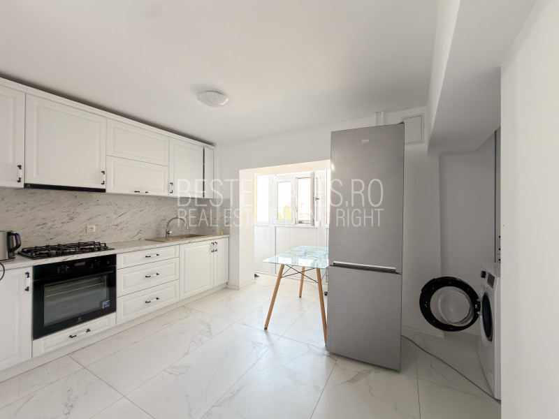 Apartament 4 camere de inchiriat in Piata Alba Iulia | Vedere spre Bd. Unirii