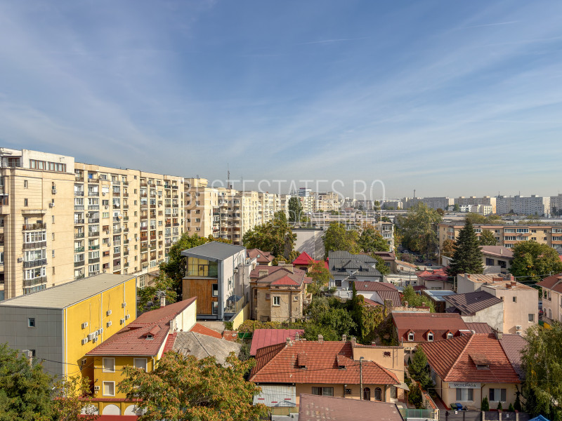 Apartament 4 camere de inchiriat in Piata Alba Iulia | Vedere spre Bd. Unirii