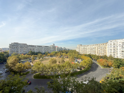 Apartament 4 camere de inchiriat in Piata Alba Iulia | Vedere spre Bd. Unirii
